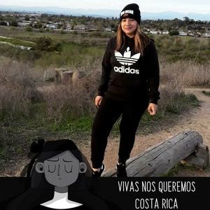 Meet your Posher, Dinnia